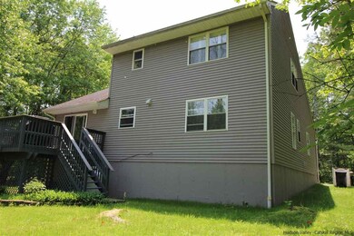 9 Schoolmaster Ct, Athens, NY 12015 - photo 4