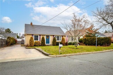 17 Green Ct, Cranston, RI 02920 - photo 2