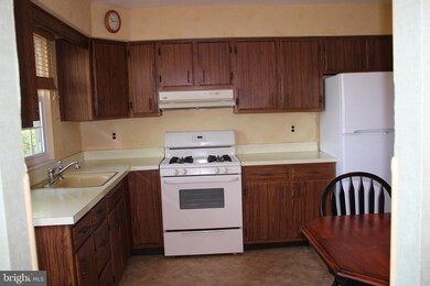 132 Yale Ave, Gloucester City, NJ 08030 - photo 4