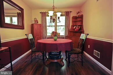 650 Gahle Dr, Westminster, MD 21157 - photo 7