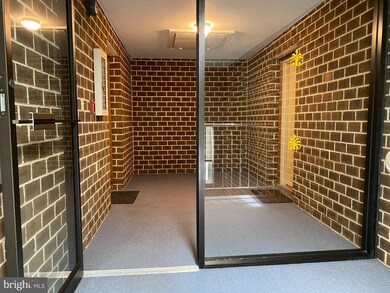 15 Friendswood Ct unit C, Baltimore, MD 21209 - photo 2