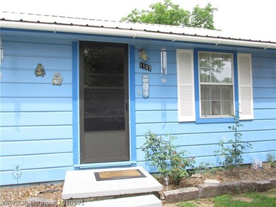 FRONT DOOR ENTRANCE = WELCOME HOME
