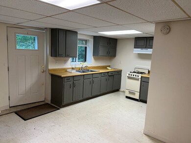 270 N Brookfield Rd unit 2, Barre, MA 01005 - photo 3