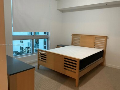 queen size bed