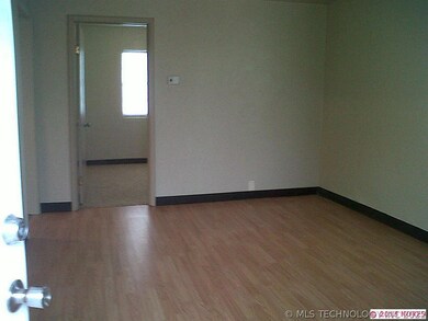 405.5 S Muskogee Ave, Tahlequah, OK 74464 - photo 3