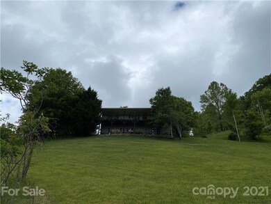 118 Blueberry Dr, Burnsville, NC 28714 - photo 4