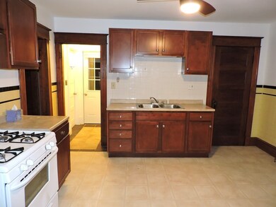 55 Pine St, Ludlow, MA 01056 - photo 5