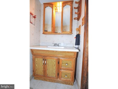 8 N Mars Dr, Sewell, NJ 08080 - photo 7