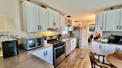 3 Parkview Ln, Lewiston, ME 04240 - photo 2