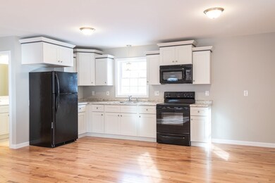 1188 Worcester St, Springfield, MA 01151 - photo 7