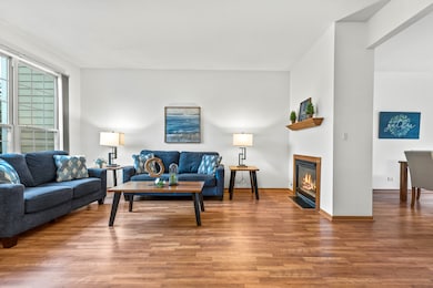 2418 Courtyard Cir unit 3, Aurora, IL 60506 - photo 6