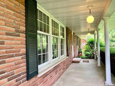 211 Leland Lake Dr, Jacksonville, IL 62650 - photo 5