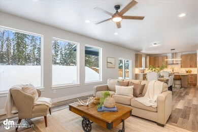 16-Living Room_SLS_-2444
