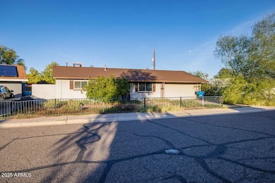 3714 W Echo Ln, Phoenix, AZ 85051 - photo 2