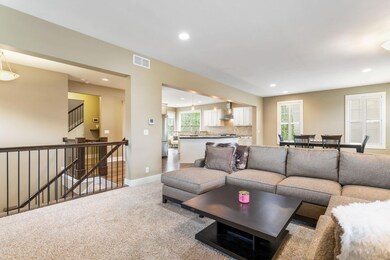 32-web-or-mls-1103 Graystone Rd, Holland