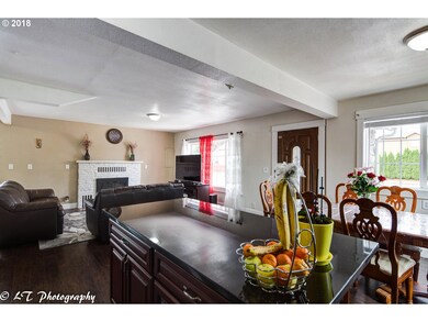 Kitchen/Family Room