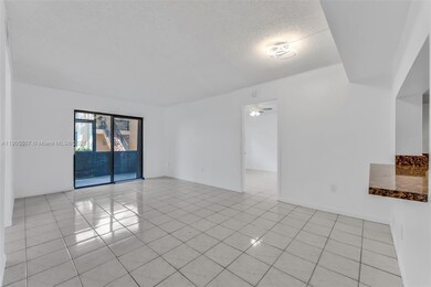 9730 Hammocks Blvd unit 10128, Miami, FL 33196 - photo 5