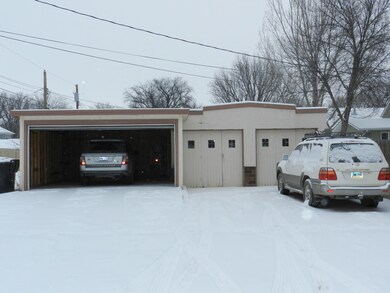 Garage1<|><|>
