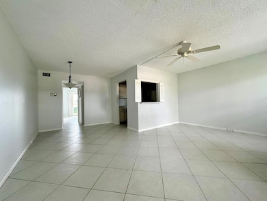 359 Chatham R, West Palm Beach, FL 33417 - photo 3