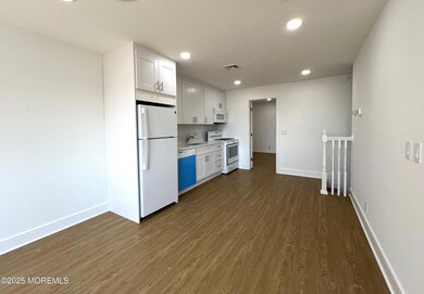 137 Witmer Place unit 3, Long Branch, NJ 07740 - photo 3