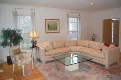 24 Carriage Dr, Lexington, MA 02420 - photo 4