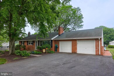 234 Park Ave, Mount Joy, PA 17552 - photo 2