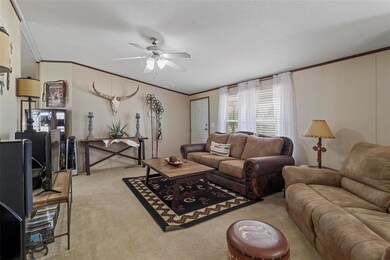 8224 Cherry Ridge Ct, Joshua, TX 76058 - photo 5