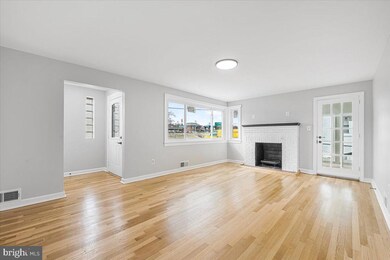 9112 Annapolis Rd, Lanham, MD 20706 - photo 6