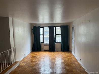 Walden Terrace unit 3, Rego Park, NY 11374 - photo 3