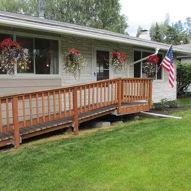 Front view-easy ramp to front door