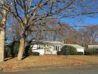 24 Fashion Dr, Warwick, RI 02886 - photo 2