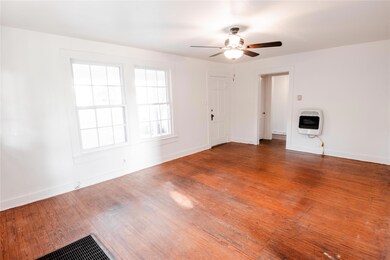 127 Desvoignes Rd, Denison, TX 75021 - photo 7