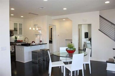 MODEL HOME PHOTO