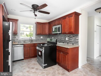 54 Primrose Ln, Willingboro, NJ 08046 - photo 7