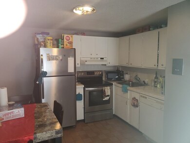 700 Robbins Ave unit 10, Dracut, MA 01826 - photo 6