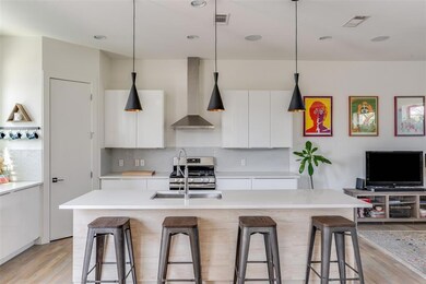 5714 Bryan Pkwy unit D, Dallas, TX 75206 - photo 7