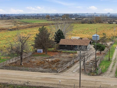 30327 Hexon Rd, Parma, ID 83660 - photo 2