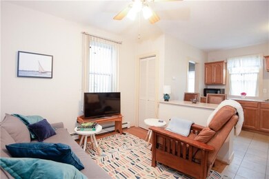 12 Poplar St unit Cottage, Newport, RI 02840 - photo 4