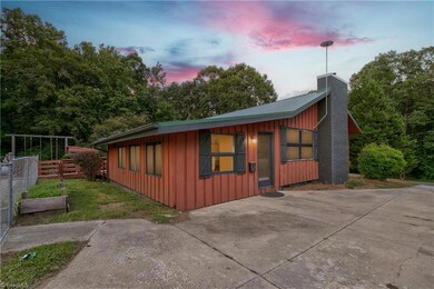 5506 Rutgers Rd, Greensboro, NC 27407 - photo 4