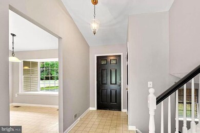 17405 Blossom View Dr, Olney, MD 20832 - photo 2