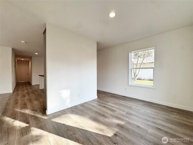 3060 Pennsylvania St, Longview, WA 98632 - photo 4