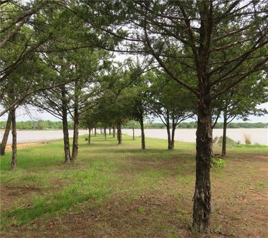 31704 S Lake Rd, Shawnee, OK 74801 - photo 5