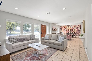 Living Room#1