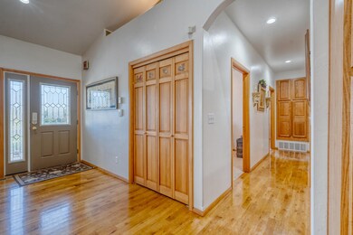 42 Kintla Way23
