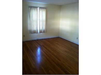 19 Meadowcrest Dr, Riverside, RI 02915 - photo 3