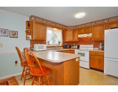 23 E Baylies Rd, Charlton, MA 01507 - photo 4