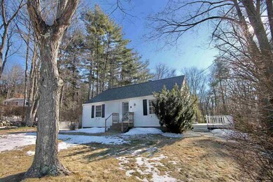 207 Brickett Hill Rd, Pembroke, NH 03275 - photo 2