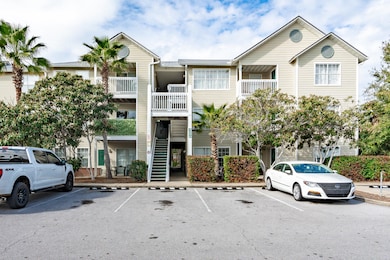 Front entry guest parking