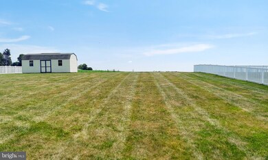 6 S Sycamore Ln, Stewartstown, PA 17363 - photo 5