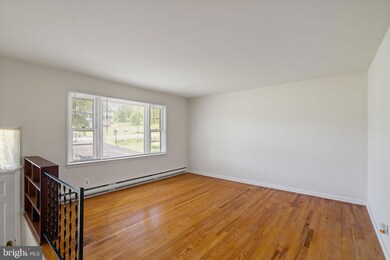 7704 Signal Hill Rd, Manassas, VA 20111 - photo 5